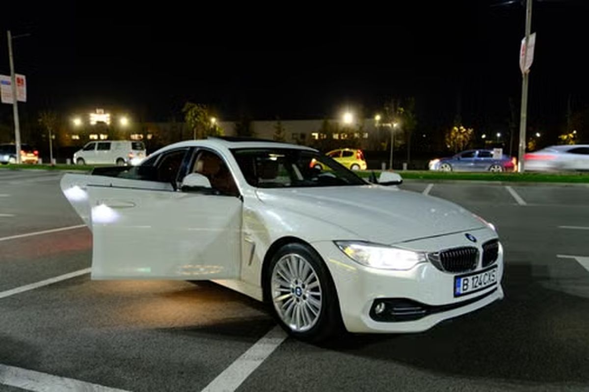 Na co myslet před pronájmem luxusního auta